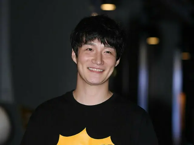 新型コロナ感染の俳優ホ・ドンウォン、前日に陽性が確認された俳優ソ・ソンジョンの濃厚接触者として検査し、自身も陽性と確認