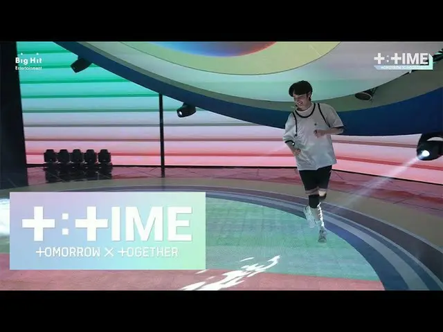 【公式】TXT、[T：TIME] YEONJUNeez Run Around the Stage  -  TXT   