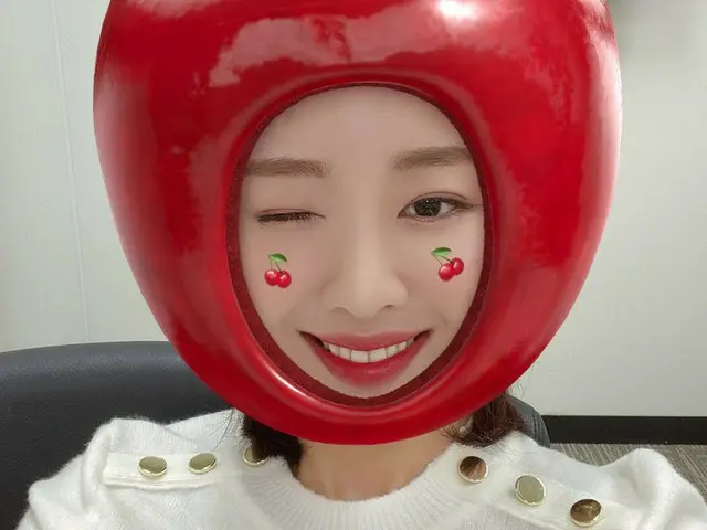 【t公式】今月の少女(Loona)、今日も赤ちゃんリンゴMC #イブと一緒に日よ🚨しばらくして、午後12時30分(KST)TBS「ファクトのスター」で会いまし