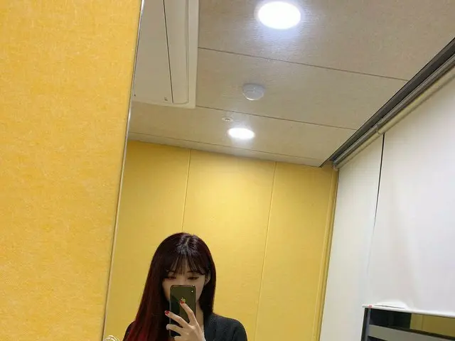 【t公式】EVERGLOW、[ #県]五ライブでファンの方々が見せてくれた今日の私服写真📱 
