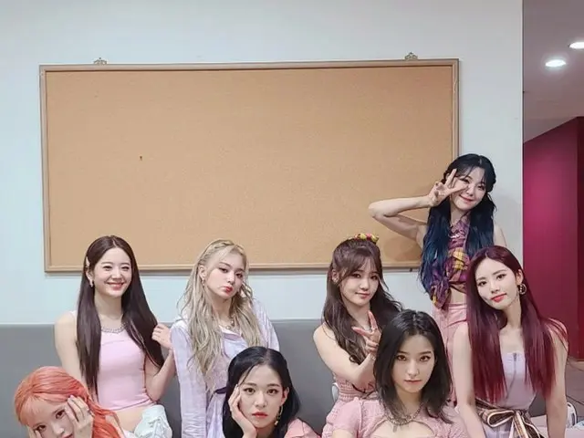 【t公式】fromis_9、[💌 #fromis_9]クラクラしてクラクラリンした今日の #Feel_Good❣夜空の最も明るい星がシリウスだというのに、今日