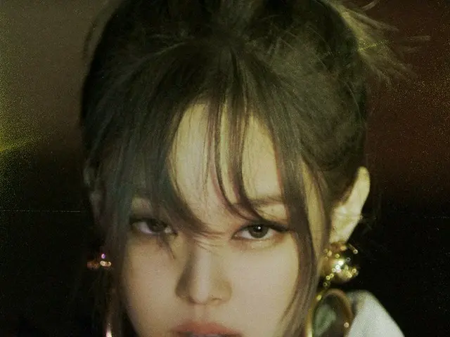【d公式yg】#BLACKPINK「THE ALBUM」JENNIE TEASER POSTER #2  1st FULL ALBUM「THE ALBUM」  