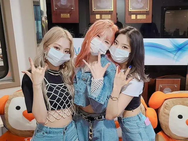 【t公式】fromis_9、[💌 #fromis_9]しコロム愛していない方法を知らない😪フロムこのおかげで日曜日の夜も楽しく仕上げました✨💓今週ハードフ