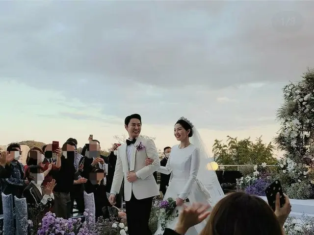#SHINHWA チョンジン、結婚式の写真が韓国で話題