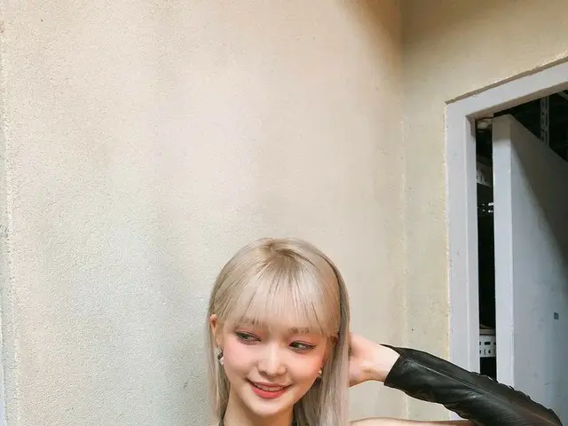 【t公式】EVERGLOW、[ #来る]ビハインド写真大放出!!!!!第二！フォーエバーのためのギフト(˘³˘)♥ 
