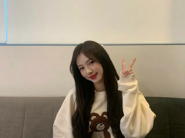 【t公式】Cherry Bullet、[ #サポート#JIWON]プイ✌️  #CherryBullet #Cherry Bullet 