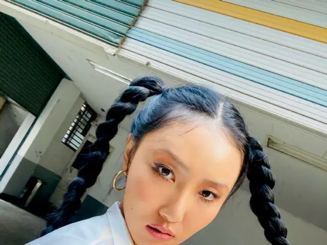【t公式】MAMAMOO、[ #ファサ]私たちムームー皆さん、しばらくしてから6時30分、MBC「遊ぶ何ハニ？」ファサによ🤩🤍 #HwaSa #遊ぶまあハニ