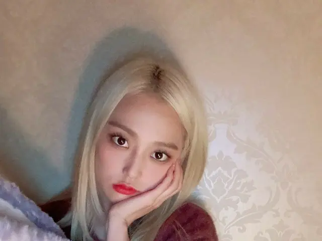 【jt公式】CLC、RT CUBECLC：[ #イェウン]ウサギの人形やら暖かいパジャマやら弓のブレスレットとまだ結んでいない髪までパーフェクト
