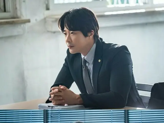 俳優クォン・サンウ、SBS新ドラマ「飛べ小川の竜」のスチールカットを公開。