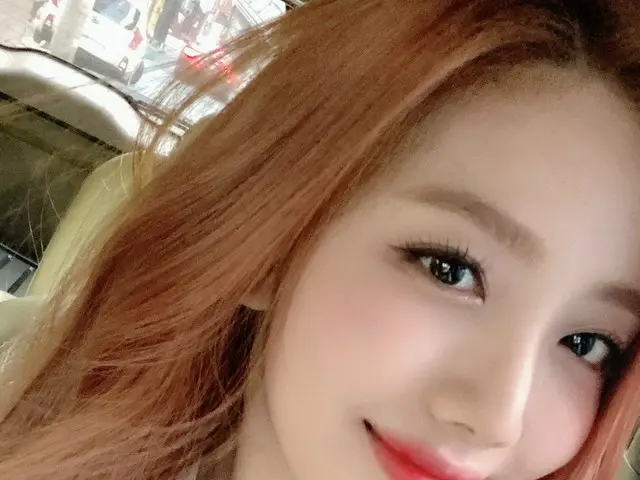 【t公式】Cherry Bullet、[ #ユーズド#YUJU]こんにちは みんな何をするかああ？！ 🌹♥️❤️ #CherryBullet #CherryB