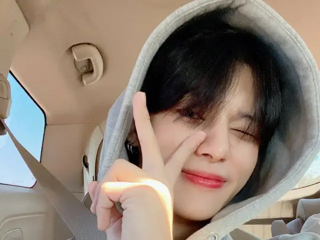 【T公式】ATEEZ、[ #ウヨン]私の愛たち、今日はハングルの日ですね世宗大王様が愛民精神で訓民正音を造られたハングルの日、だから愛しています#ATEEZ #