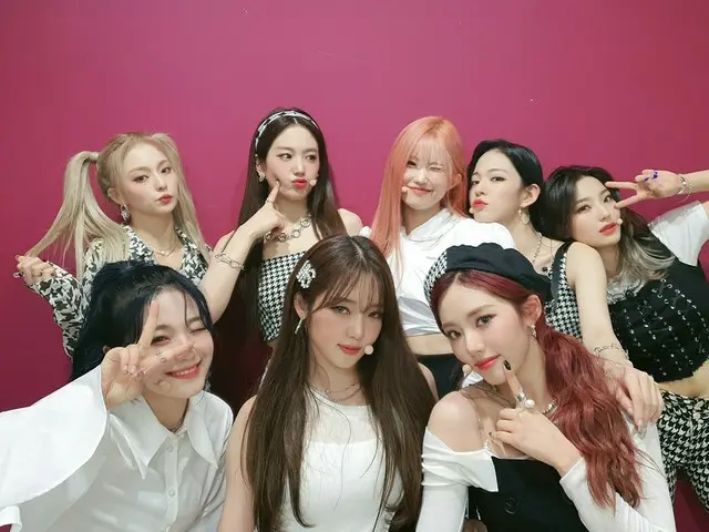 【t公式】fromis_9、[💌 #fromis_9]すべてのシーンがキラキラ光って目を持ち上げる難しかった今日の #Feel_Good✨💖偏光サングラスも