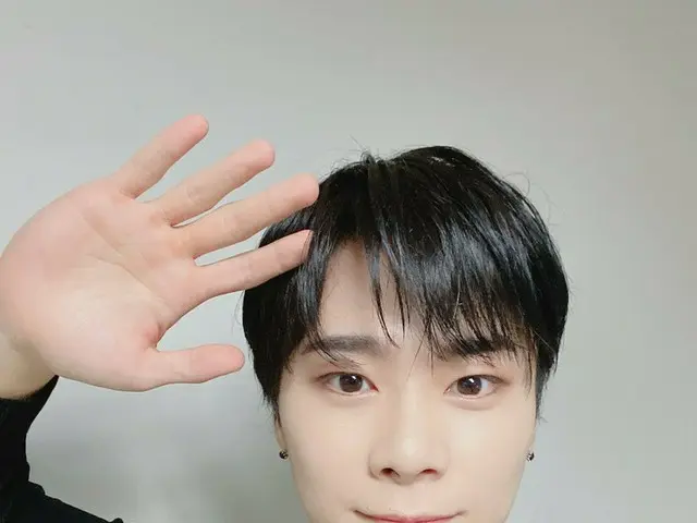 【T公式】ASTRO、久しぶりにする私達の舞台大丈夫でした？音なるほど〜私たちは、今まさに宿に到着しました〜！今日もとても苦労したし、ぐっすり寝😴 #ASTR