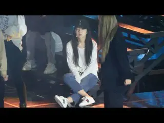 【直カムM】リハーサル中の後ろのバックダンサーを見るアイリーン(Red Velvet)_ (IRENE_ )大気中直カムFancam by Mera  