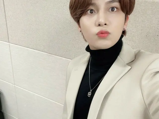 【T公式】ATEEZ、[ #ジョンホ]このティーニー！今年の誕生日も幸せにしてくれてとても感謝の💟 #ATEEZ #ATEEZ