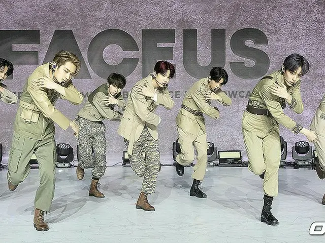 「VERIVERY」、5thミニアルバム「FACE US」発売記念のショーケース開催