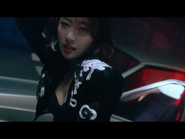 【t公式】今月の少女(Loona)、[Teaser]今月の少女(LOONA)」Why Not？」 ⠀ LOOПΔ3rd Mini Album [12:00] 2