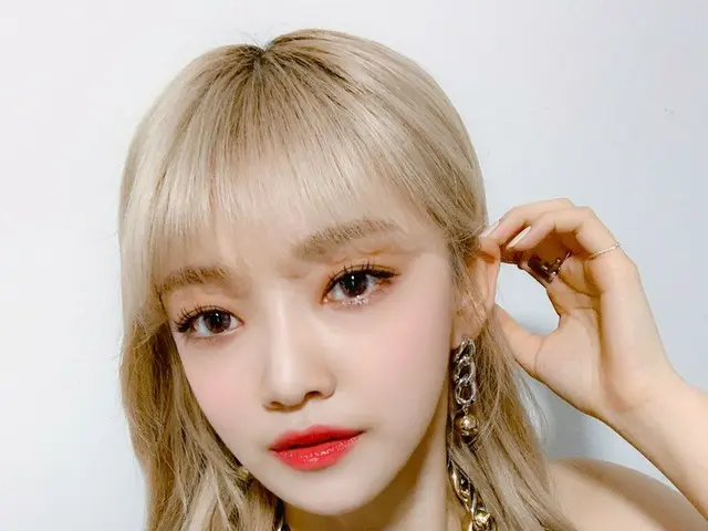 【t公式】EVERGLOW、[ #オンダ]ポドゥンイたち、シンプリー楽しく見ましたか？！ポドゥンイたちに見せたくて写真をおいていきますね