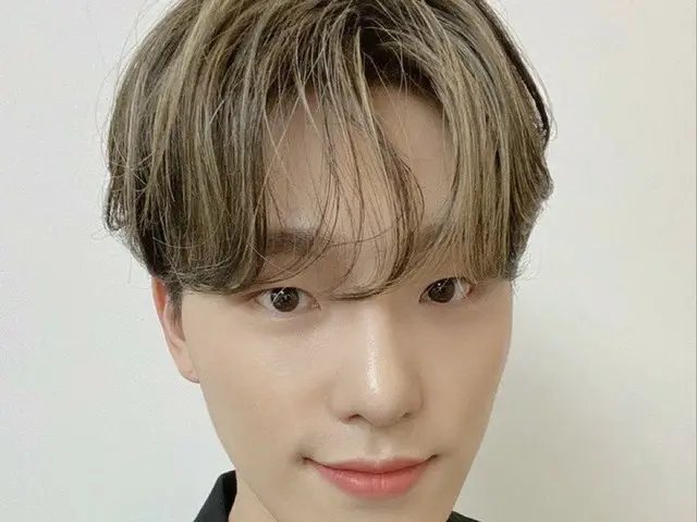 【JT公式】SEVENTEEN、RT pledis_17：[17'Sディーノ]😎💖💙🤩