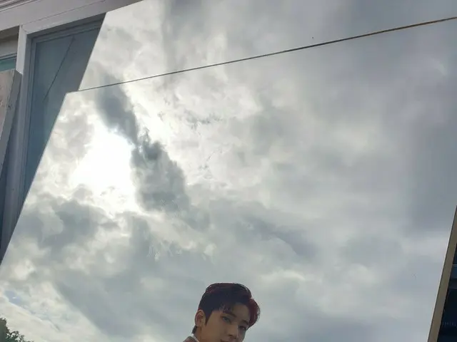 【JT公式】SEVENTEEN、RT pledis_17：[17'Sウォヌ]雲が多い感じ