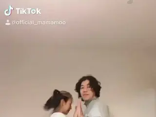 【t公式】MAMAMOO、[ #MAMAMOO]幻のケミ！私たちのように寄り添う寄り添うファンシー🤙🏻🤙🏻💃🏻🕺🏻 (everybody ver