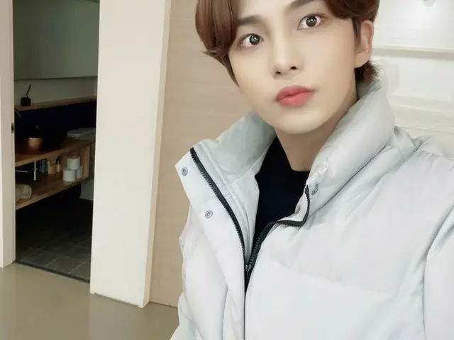 【T公式】ATEEZ、[ #ジョンホ]このティーニー！コンサートの時素敵な姿を見せてもらおうと一生懸命練習中ですおお期待たくさんして歳用🥰#Ready_for