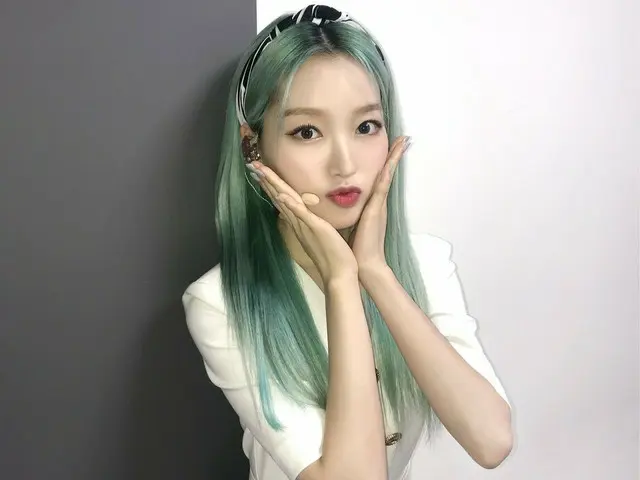 【t公式】今月の少女(Loona)は、すべて私のようなリズムの上をGroove it！  #今月の少女(LOONA)と一緒に「Why Not？」足技見せてあげる