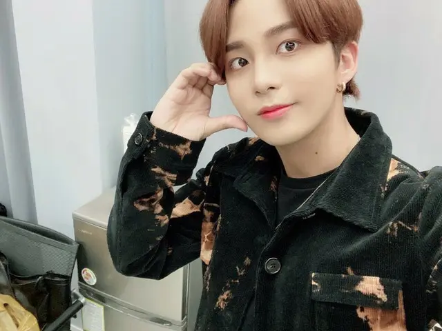 【T公式】ATEEZ、[ #ジョンホ]このティーニーおかげで2周年幸せ送信することができたと思います！いつもありがとう💖  #2_years_with_ATE