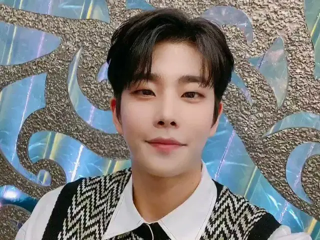 【T公式】ASTRO、明日も笑って用> <ライターMスマイル #笑い #明日も #> <