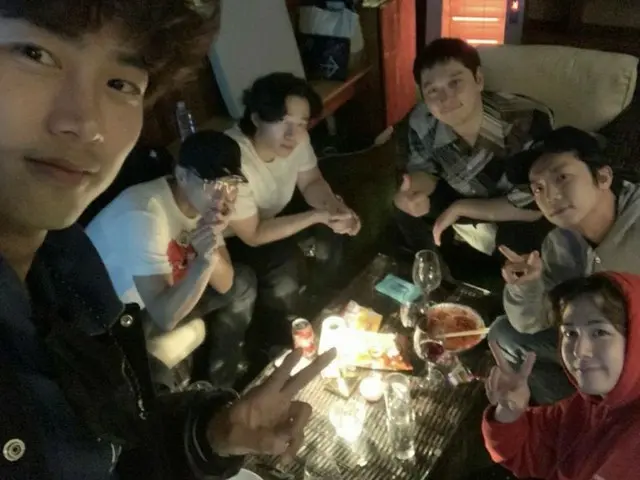 #2PM、「集合写真」が韓国で話題