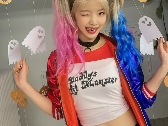 【t公式】EVERGLOW、[ #来る]フォーハニーたち🥰ハルロウィン振り付け映像どうの???🎃ハルロウィンに本気であるオンリークイーンは非常にすごく楽しん