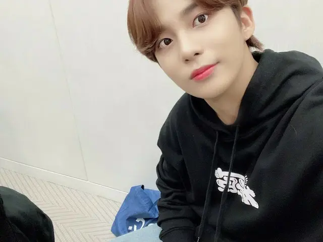 【T公式】ATEEZ、[ #ジョンホ]ホンジュン異形家畜よ😊もちろん、プレゼントはかわいいこハハハハハ✨✨ #ATEEZ #ATEEZ