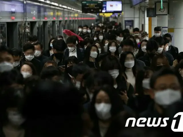 韓国では今日からマスク未着用の場合、過料10万ウォン(約9400円)