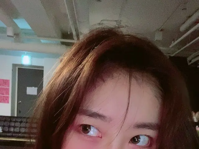 【t公式】今月の少女(Loona)、[  #Yves]帽子はとてもいんだけど踊ったらめちゃくちゃですね