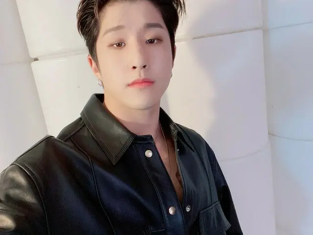【T公式】ASTRO、ロハ！今日雨が降るから！傘をちゃんと持ってね〜> <🌂😍