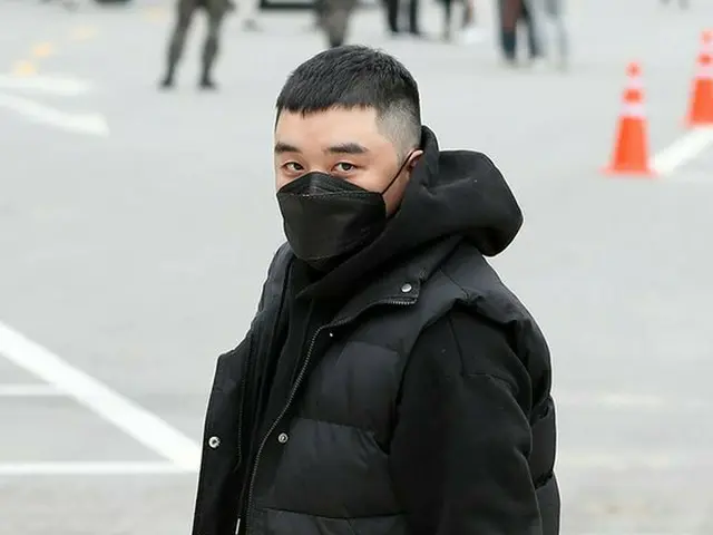 V.I(スンリ／BIGBANG) 側、3度目の軍事裁判で売春および違法撮影容疑を否認。