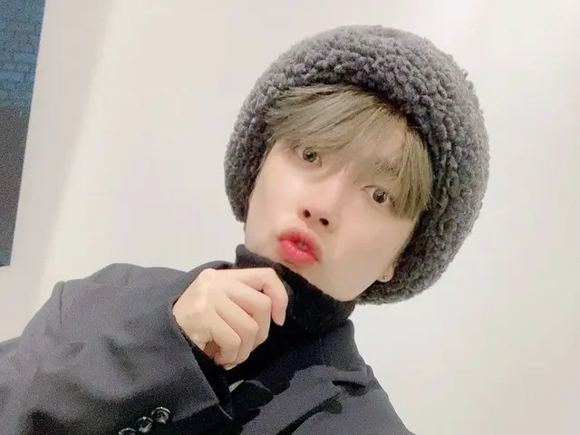 【T公式】ATEEZ、[ #ホンジュン]😼😽📸(Feat。