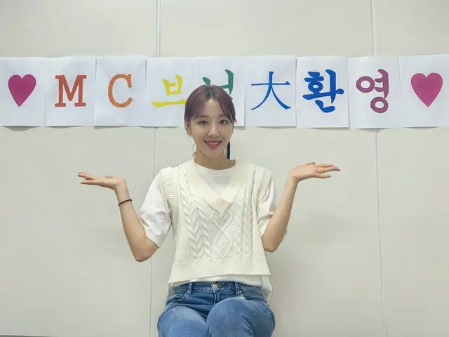 【t公式】今月の少女(Loona)、Orbit！しばらくして、午後12時30分(KST)開始するTBS「ファクトのスター」に愛されるMC#イブが帰ってきました�