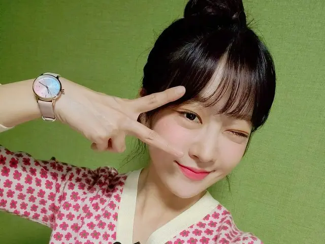 【t公式】LABOUM、[ #ユジョン】ラテ、ちょっとだけ見て  #LABOUM #LABOUM #YUJEONG