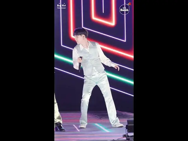 【公式】防弾少年団、[BANGTAN BOMB]「Dynamite」Stage CAM(SUGA focus)@ 2020 AMAs  -  BTS(BTS(防