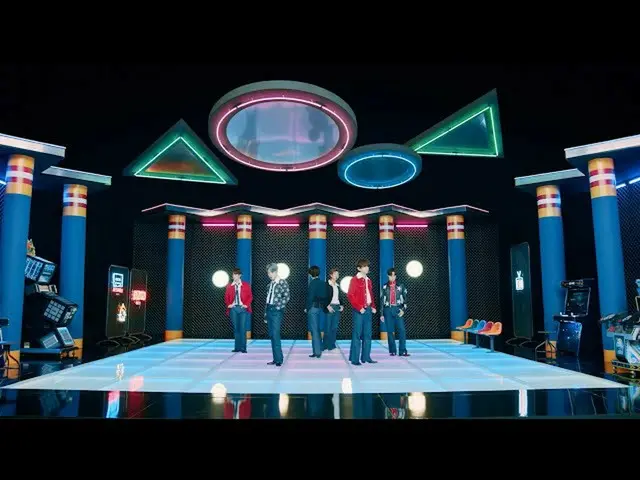 BTS(防弾少年団) が昨日生放送の音楽特番「ベストアーティスト2020」で披露した「Dynamite」のパフォーマンス