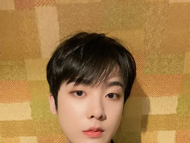 【T公式】ASTRO、セルカああああああ頬🌟 飢えワッフルとああん手作りいちごラテシキョトジに大オングヒᇂ