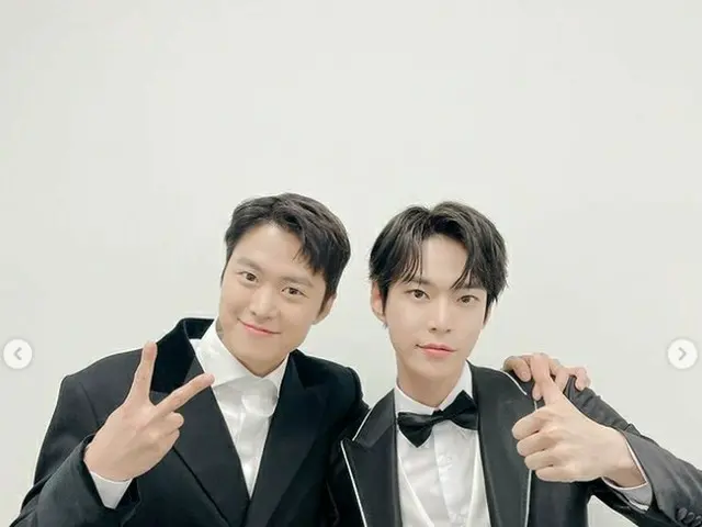 俳優コンミョン、実弟で「NCT」メンバーのドヨンの「MAMAM」受賞を喜ぶ