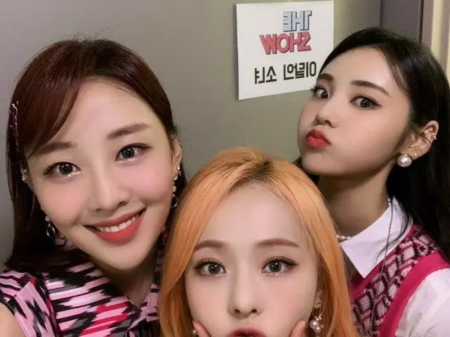 【t公式】今月の少女(Loona)、すべてが暗転した瞬間 #今月の少女(LOONA)とOrbitの運命的な出会いが始まり💙しばらくして、午後6時(KST)放送