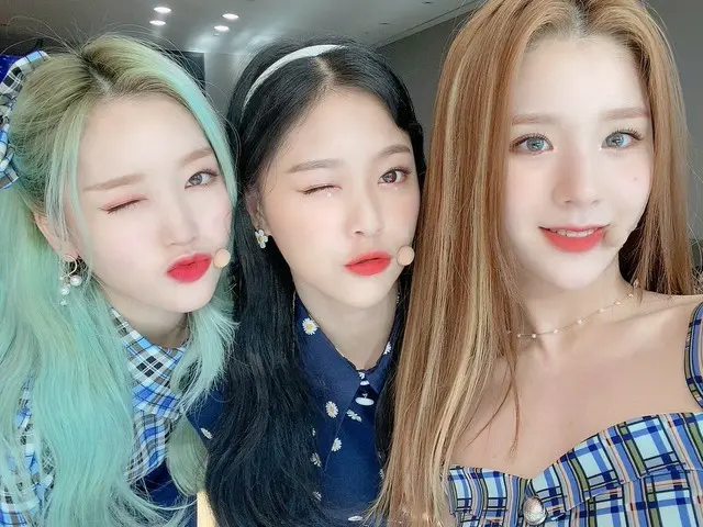 【t公式】今月の少女(Loona)、 #今月の少女(LOONA)の「声(Voice)」の舞台と暖かい週末過ごすOrbit💫しばらくして、午後3時50分(KST