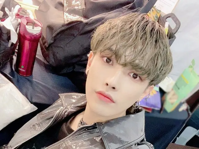 【T公式】ATEEZ、[ #ホンジュン] ATINY常にありがとう😭😭 #ATEEZ #ATEEZ
