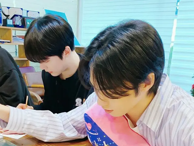 【JT公式】ASTRO、[ #ASTRO_POPUP]ラキの楽しい塗り絵 #ASTRO #アストロ#AROHA #アロハ #ラキ