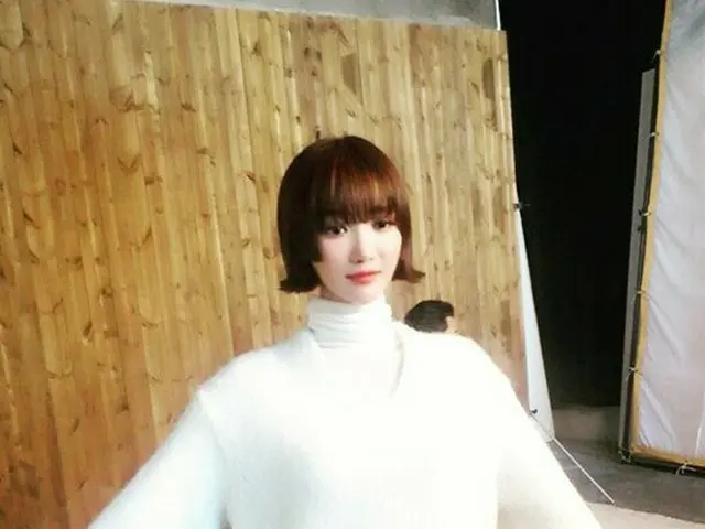 女優コ・ジュンヒ、画報撮影風景公開。