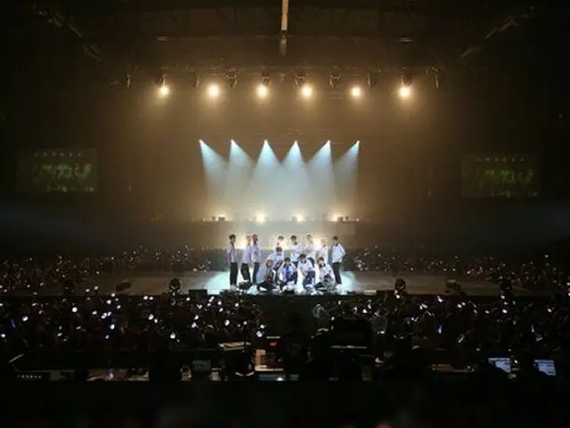 SEVENTEEN、日韓に続いてタイでも人気立証！ワールドツアーinバンコクに現地ファン＋マスコミが多数駆け付ける。