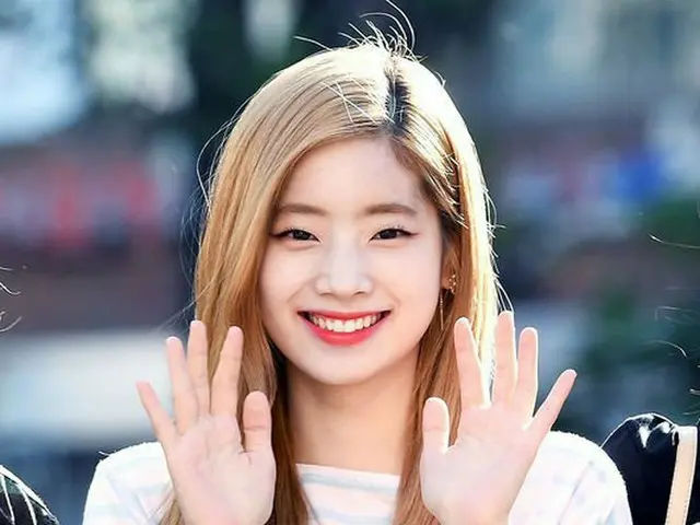 TWICE ダヒョン、左足首負傷。